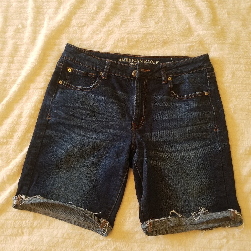 American Eagle Bermuda Shorts